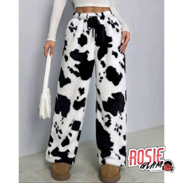 Sudadera Cow Print Peluche